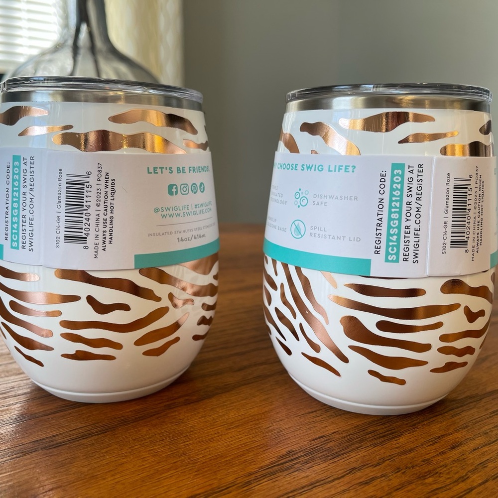 White and Gold Insulated Wine Tumblers - Picture 2 of 2